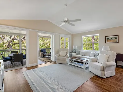 1295 Winding Oaks Circle E Vero Beach FL 32963