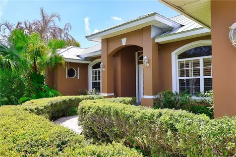 1375 Admirals Walk Vero Beach FL 32963