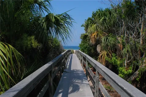 1375 Admirals Walk Vero Beach FL 32963