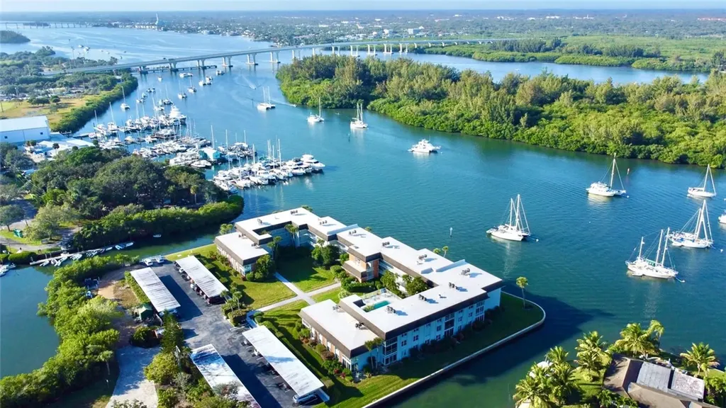 200 Greytwig Road Vero Beach FL 32963