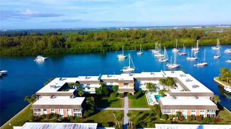 200 Greytwig Road Vero Beach FL 32963