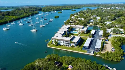 200 Greytwig Road Vero Beach FL 32963