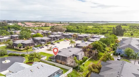 375 S Waverly Place Vero Beach FL 32960