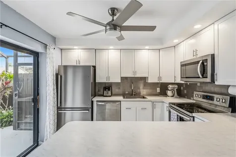 375 S Waverly Place Vero Beach FL 32960