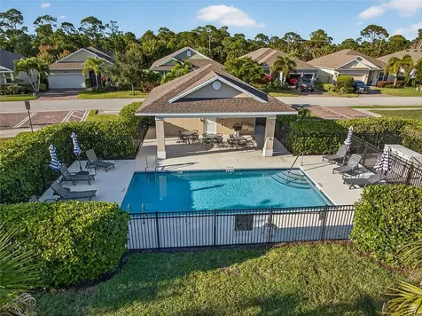 368 Sandcrest Circle Sebastian FL 32958