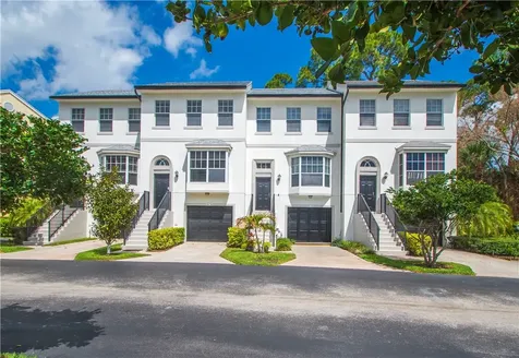 1670 42nd Square Vero Beach FL 32960