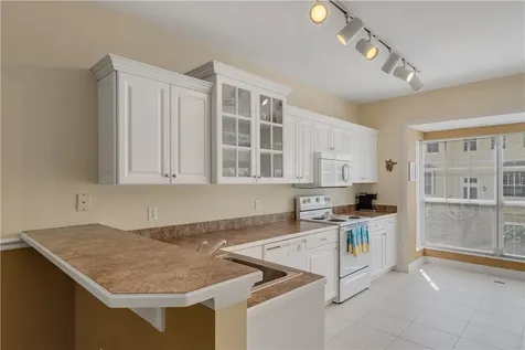 1670 42nd Square Vero Beach FL 32960