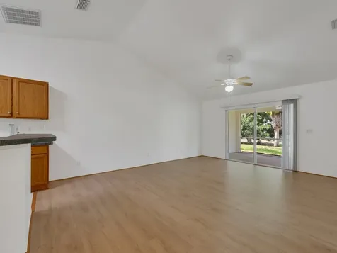 11171 Airport Drive Sebastian FL 32958