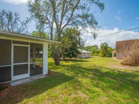 11171 Airport Drive Sebastian FL 32958