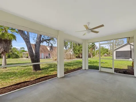 11171 Airport Drive Sebastian FL 32958