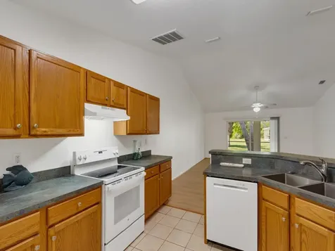 11171 Airport Drive Sebastian FL 32958