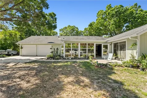 1850 25th Avenue Vero Beach FL 32960