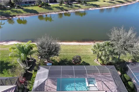 5038 Pendleton Square Vero Beach FL 32967