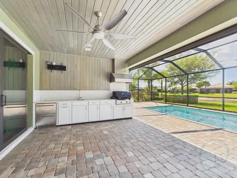 5038 Pendleton Square Vero Beach FL 32967
