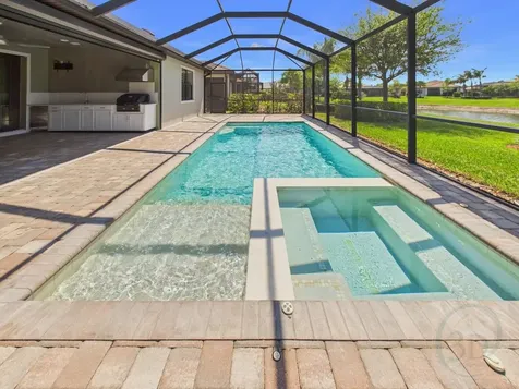 5038 Pendleton Square Vero Beach FL 32967