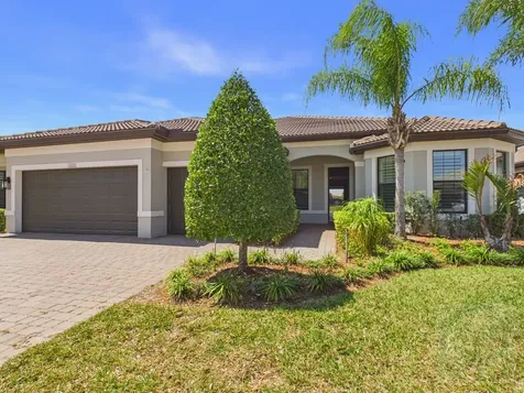 5038 Pendleton Square Vero Beach FL 32967