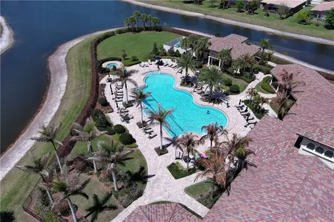 5038 Pendleton Square Vero Beach FL 32967