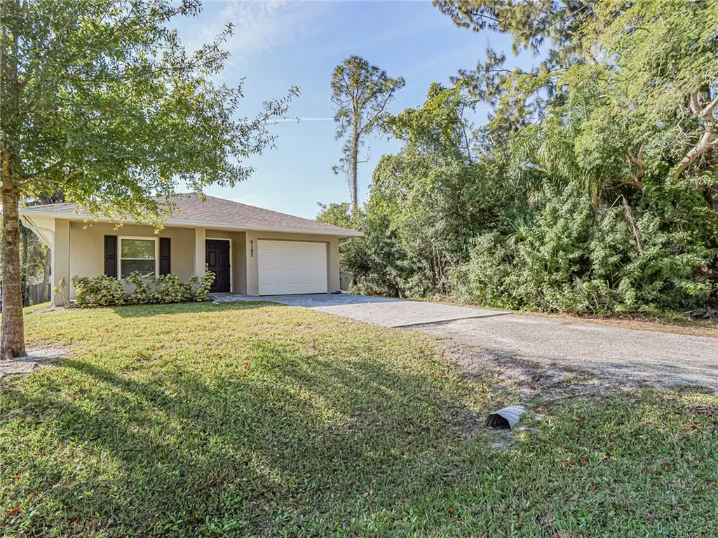 6185 6th Place Vero Beach FL 32968