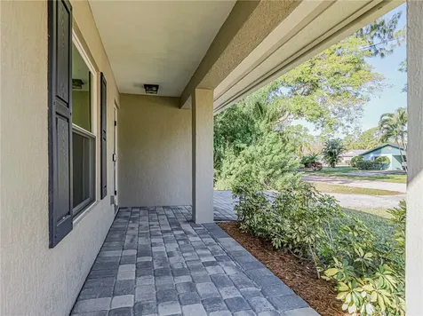 6185 6th Place Vero Beach FL 32968