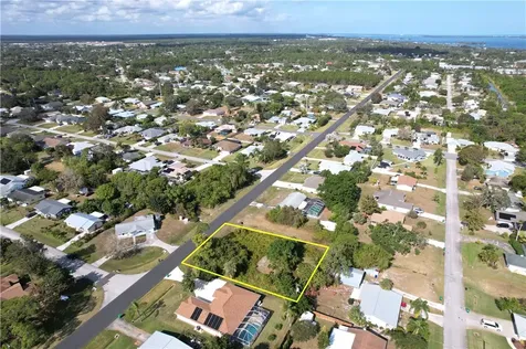 139 S Wimbrow Drive Sebastian FL 32958