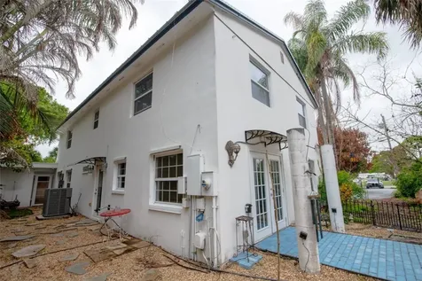 1126 21st Court Vero Beach FL 32960