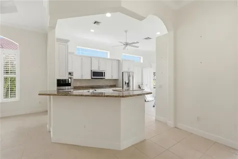 1332 W Island Club Square Vero Beach FL 32963