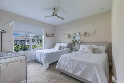 510 Caroline Drive Vero Beach FL 32968