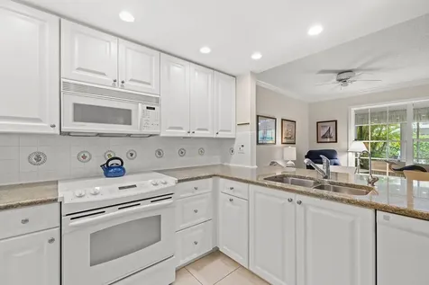 2731 Ocean Drive Vero Beach FL 32963