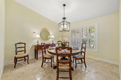 810 Fox Trail SW Vero Beach FL 32962