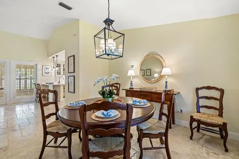 810 Fox Trail SW Vero Beach FL 32962