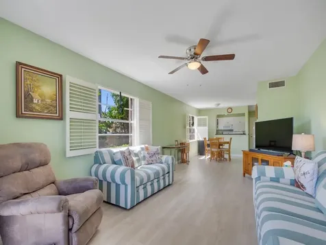 95 Spring Lake Drive SW Vero Beach FL 32962