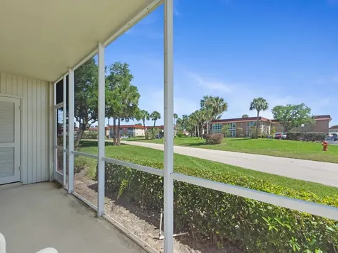 95 Spring Lake Drive SW Vero Beach FL 32962