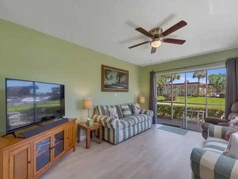 95 Spring Lake Drive SW Vero Beach FL 32962