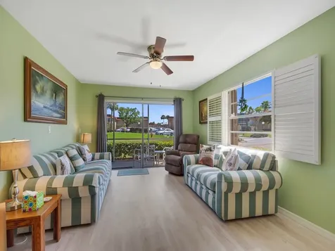 95 Spring Lake Drive SW Vero Beach FL 32962