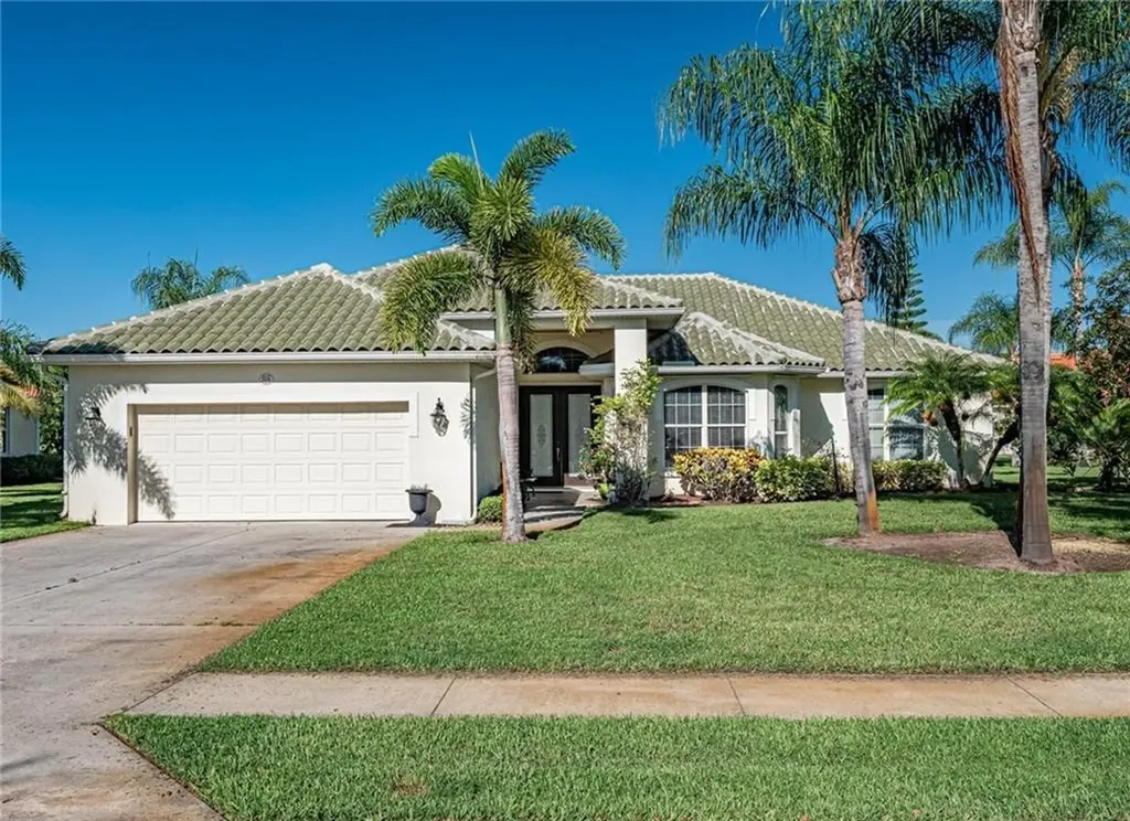 5836 Pine Ridge Circle Vero Beach FL 32967