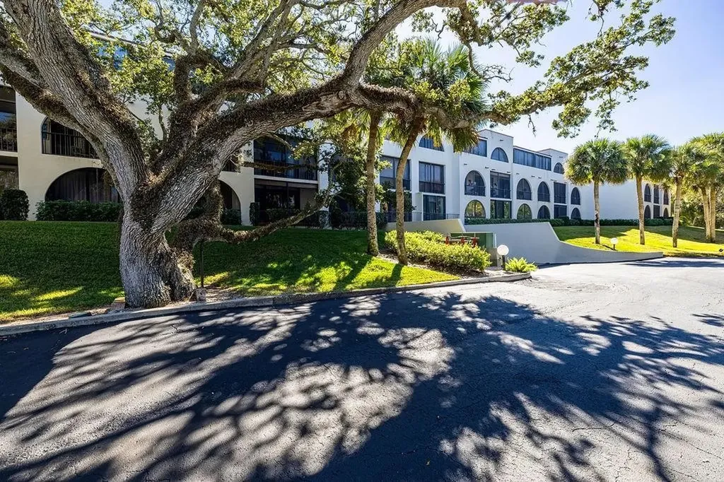 5601 Highway A1a Highway Vero Beach FL 32963