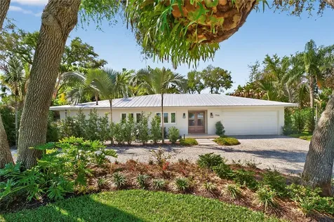706 Hibiscus Lane Vero Beach FL 32963