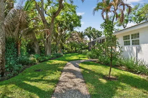 706 Hibiscus Lane Vero Beach FL 32963