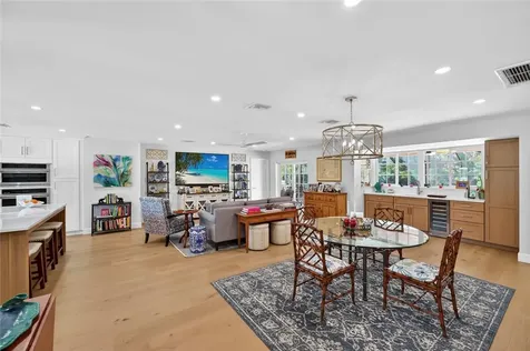 706 Hibiscus Lane Vero Beach FL 32963