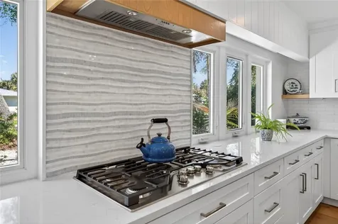 706 Hibiscus Lane Vero Beach FL 32963