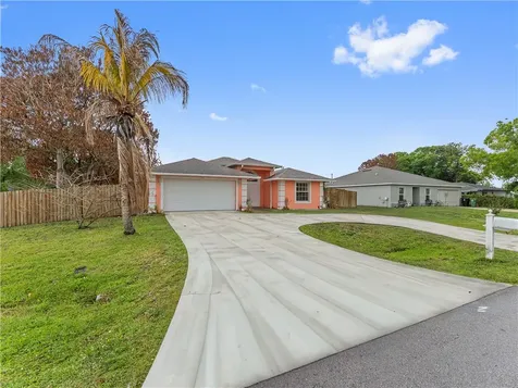 430 SE Thanksgiving Avenue Port St Lucie FL 34984