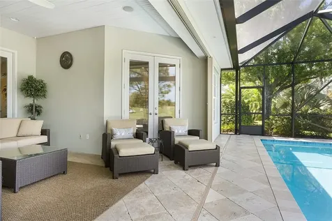 842 Carolina Circle SW Vero Beach FL 32962