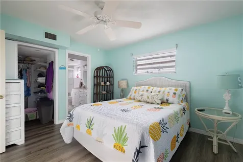 351 N Grove Isle Circle Vero Beach FL 32962
