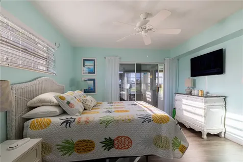 351 N Grove Isle Circle Vero Beach FL 32962