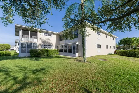 351 N Grove Isle Circle Vero Beach FL 32962