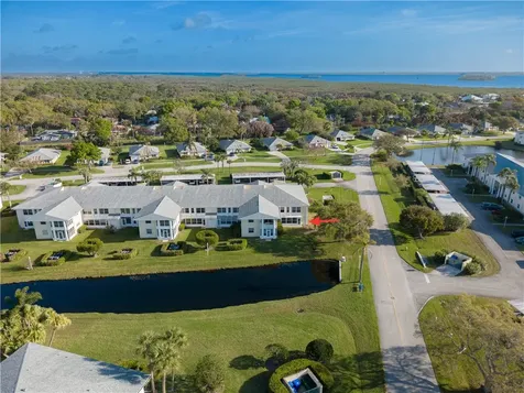351 N Grove Isle Circle Vero Beach FL 32962