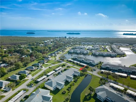 351 N Grove Isle Circle Vero Beach FL 32962