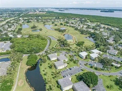 35 Vista Gardens Trail Vero Beach FL 32962