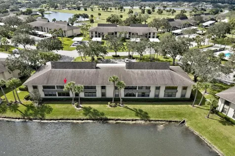 33 Plantation Drive Vero Beach FL 32966
