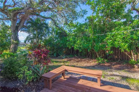 618 Holly Road Vero Beach FL 32963
